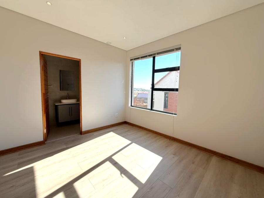 To Let 3 Bedroom Property for Rent in Wild Olive Estate Free State